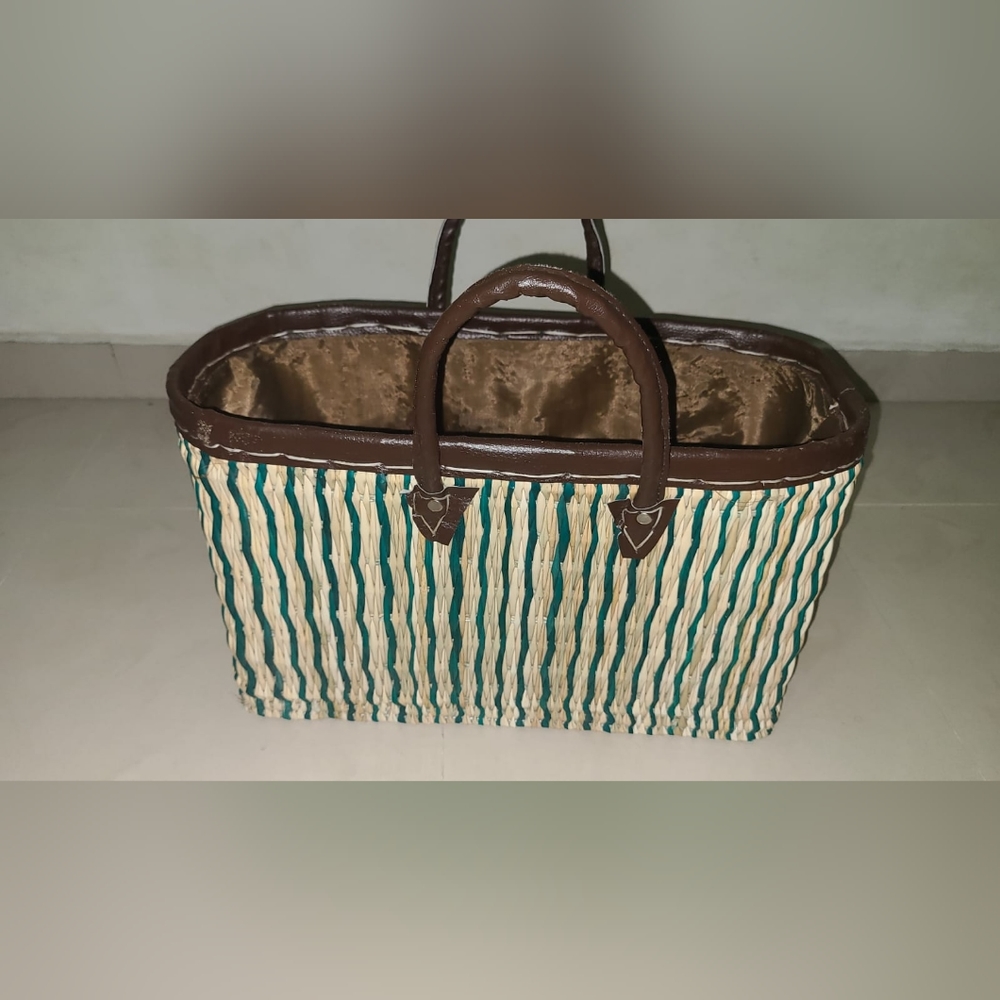 Moroccan hand woven tote bag
